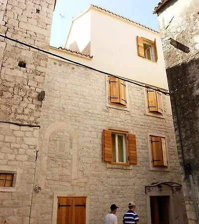Ruzica בית הארחה 3*