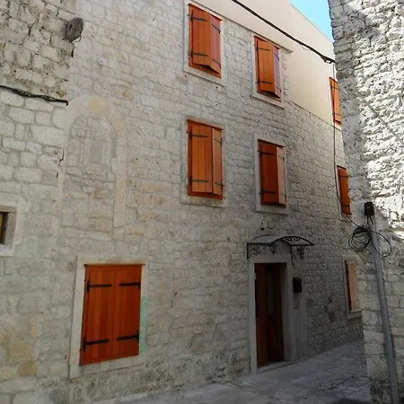 Ruzica Gasthuis 3*